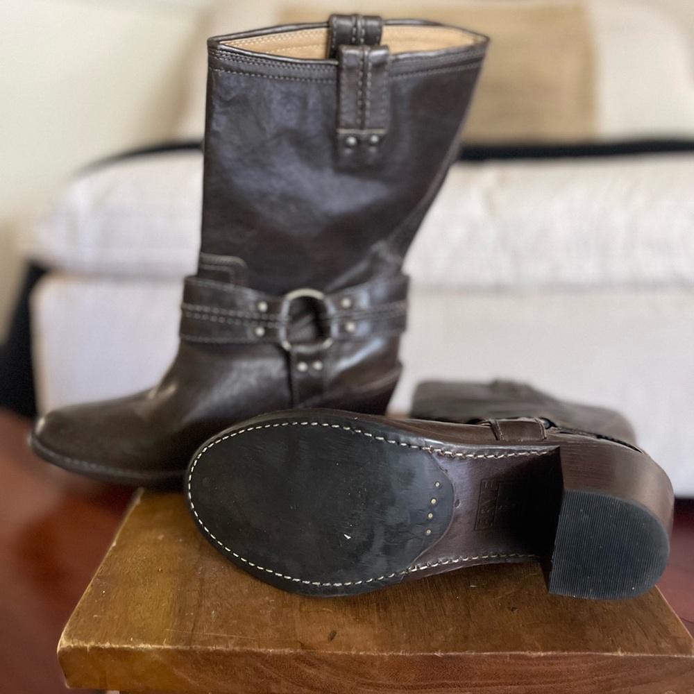 Frye boots size 8. Worn once.